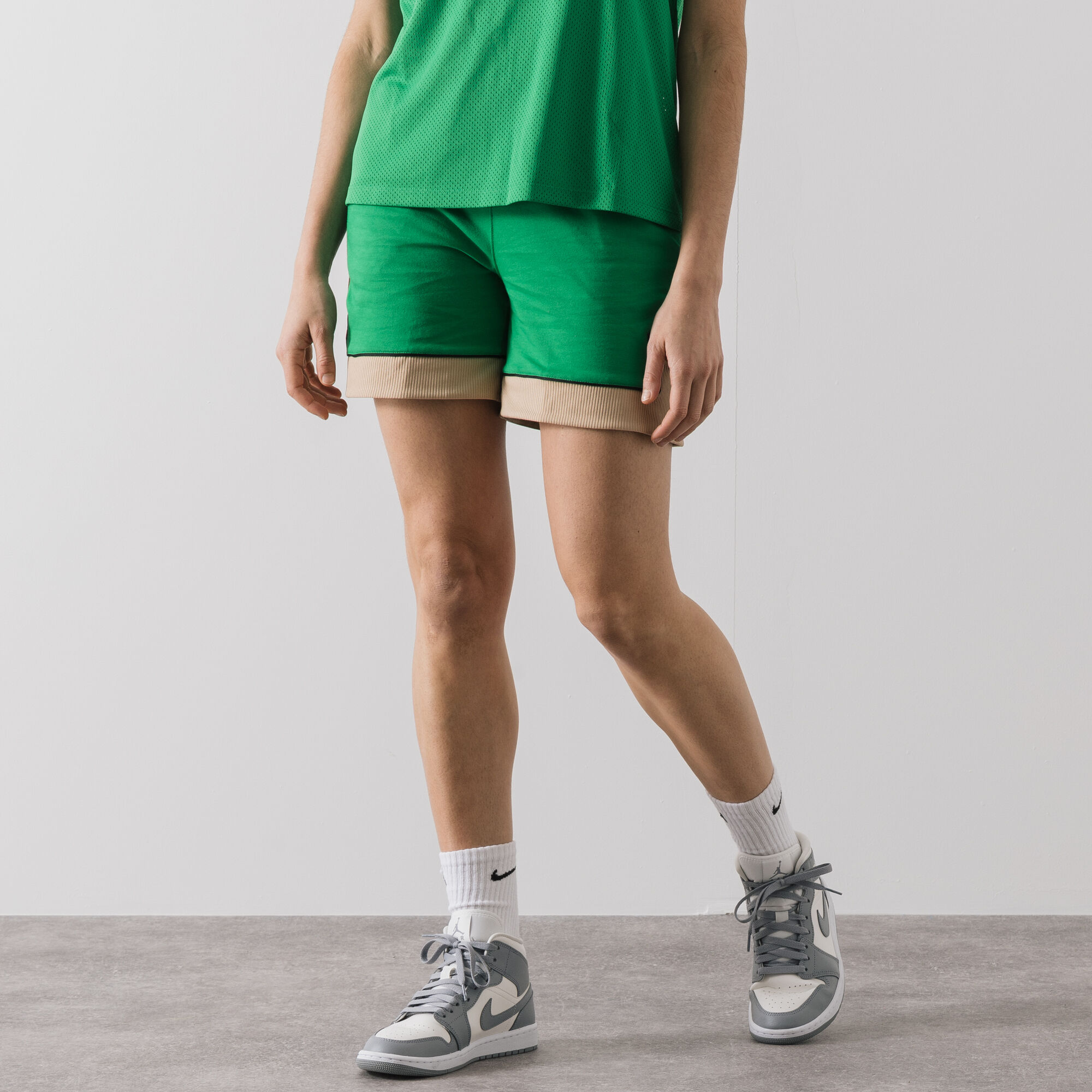 Sneakers en shoenen JORDAN DAMES GROEN Trends 2024 Courir.be