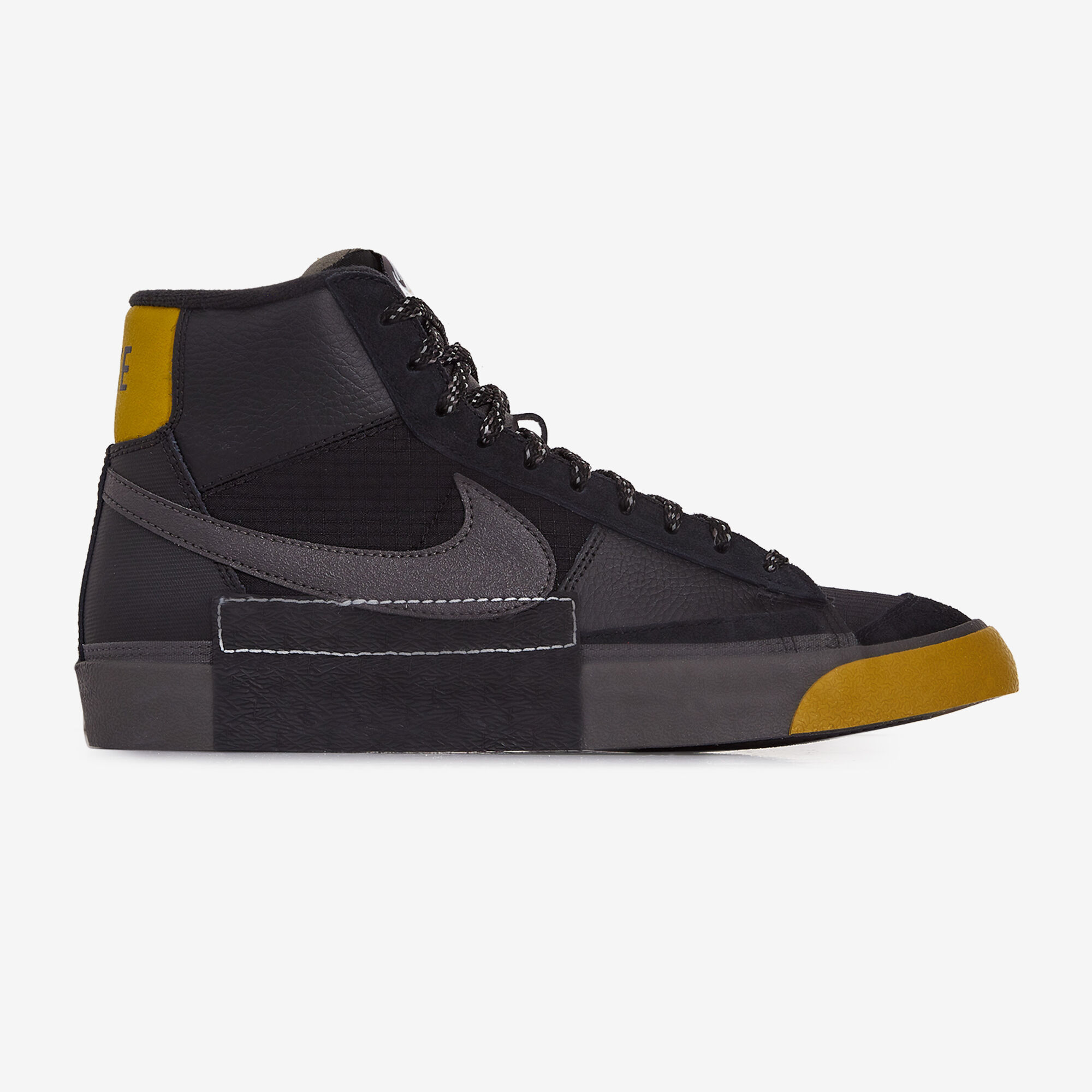 NIKE BLAZER MID 77 PRO CLUB NOIR MARRON SNEAKERS HOMME Courir.be