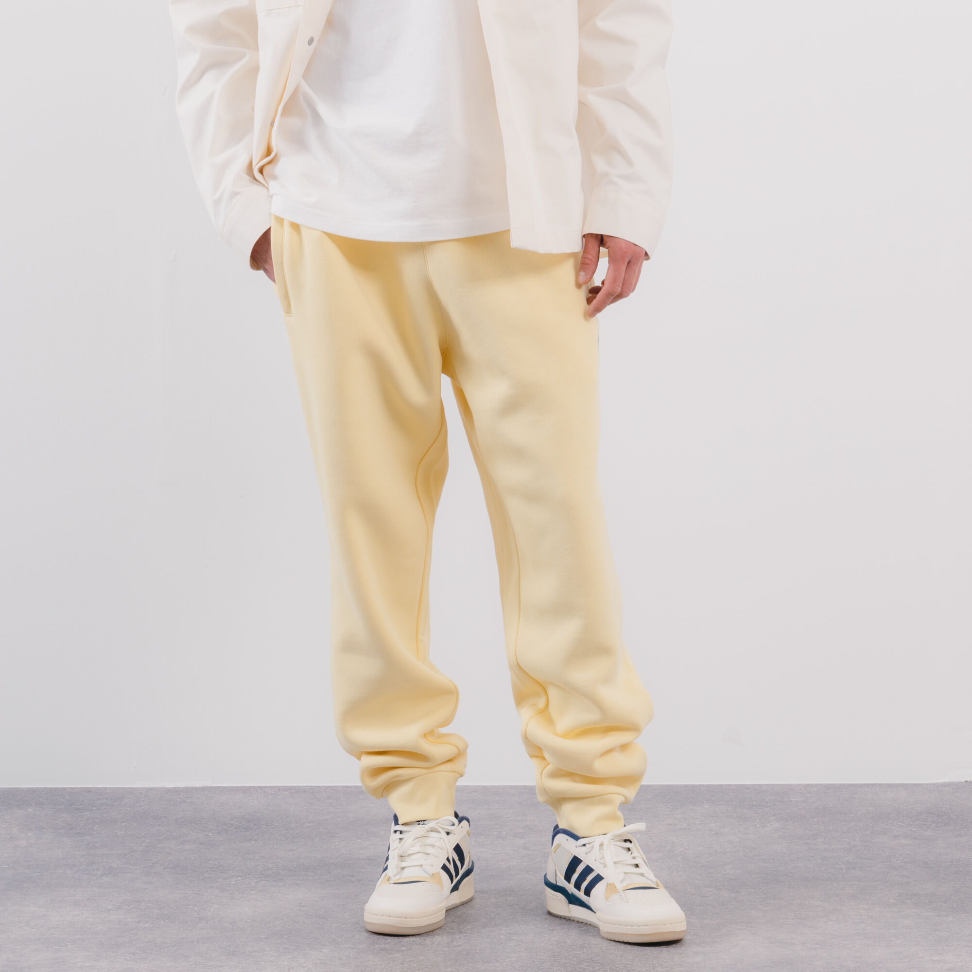 Pantalon adidas jaune best sale homme