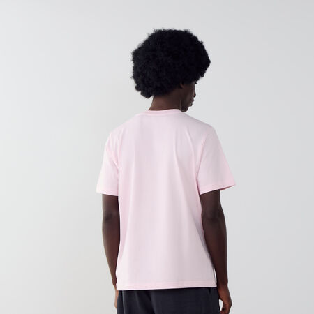 NEW BALANCE TEE SHIRT CHEST LOGO ROSE/BLANC HOMME