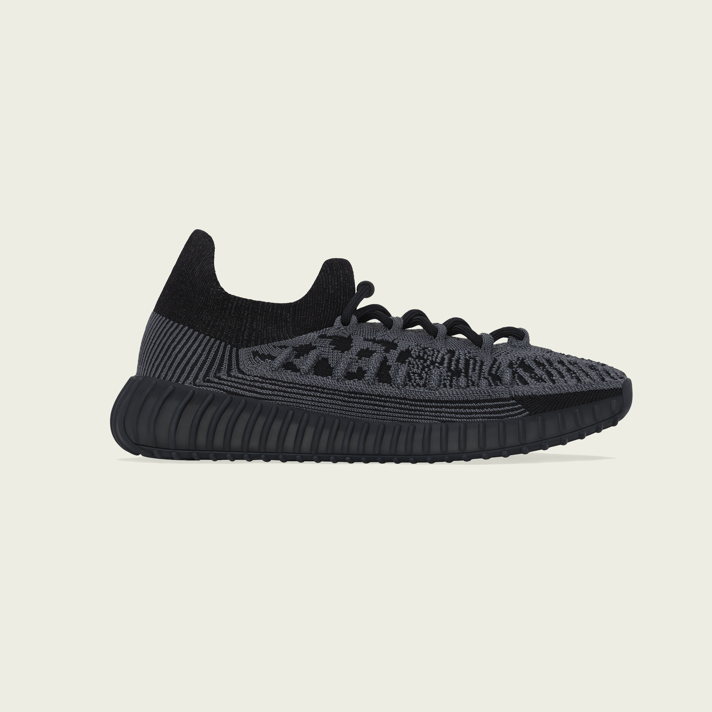 Yeezy schoenen on sale zwart