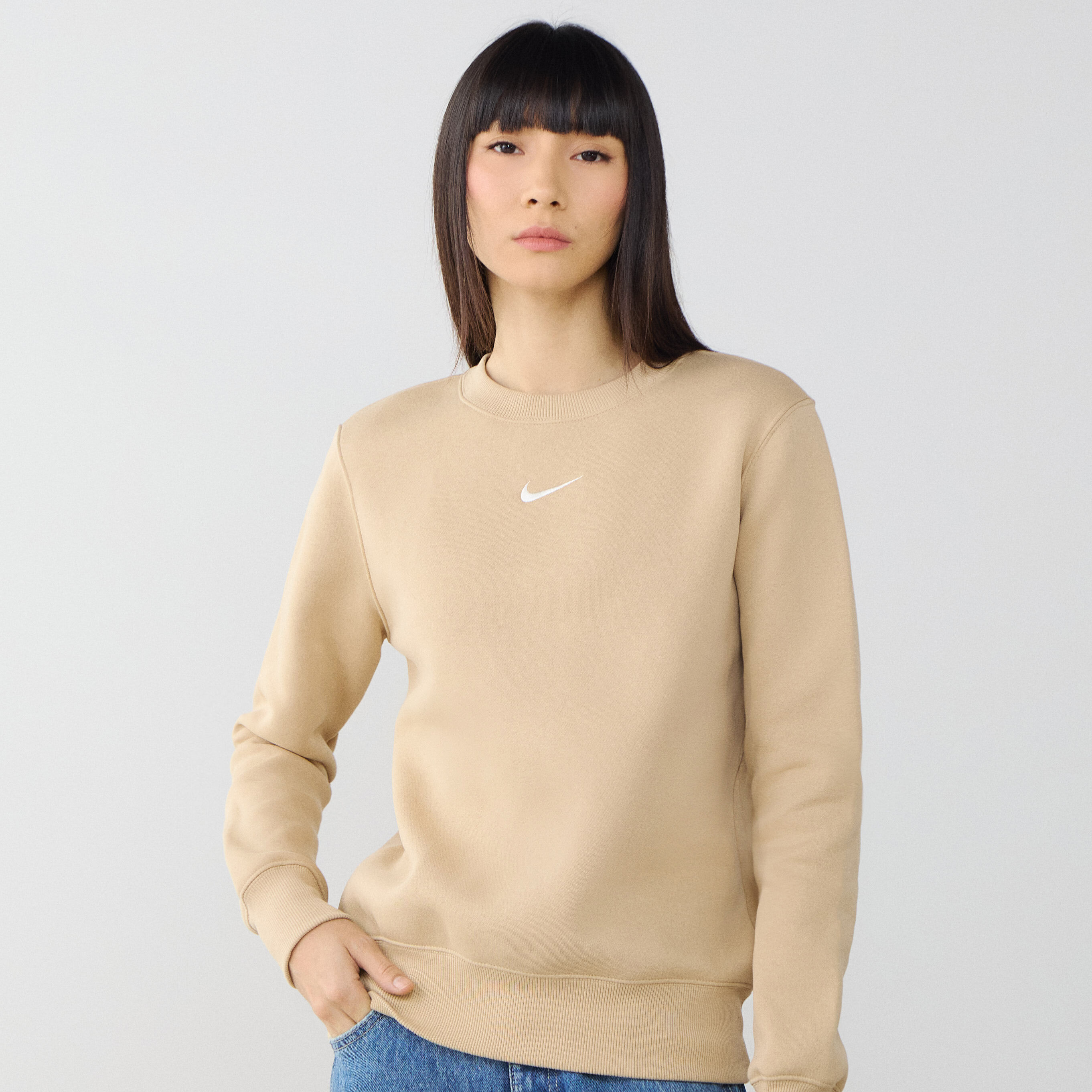 nike tan crew neck