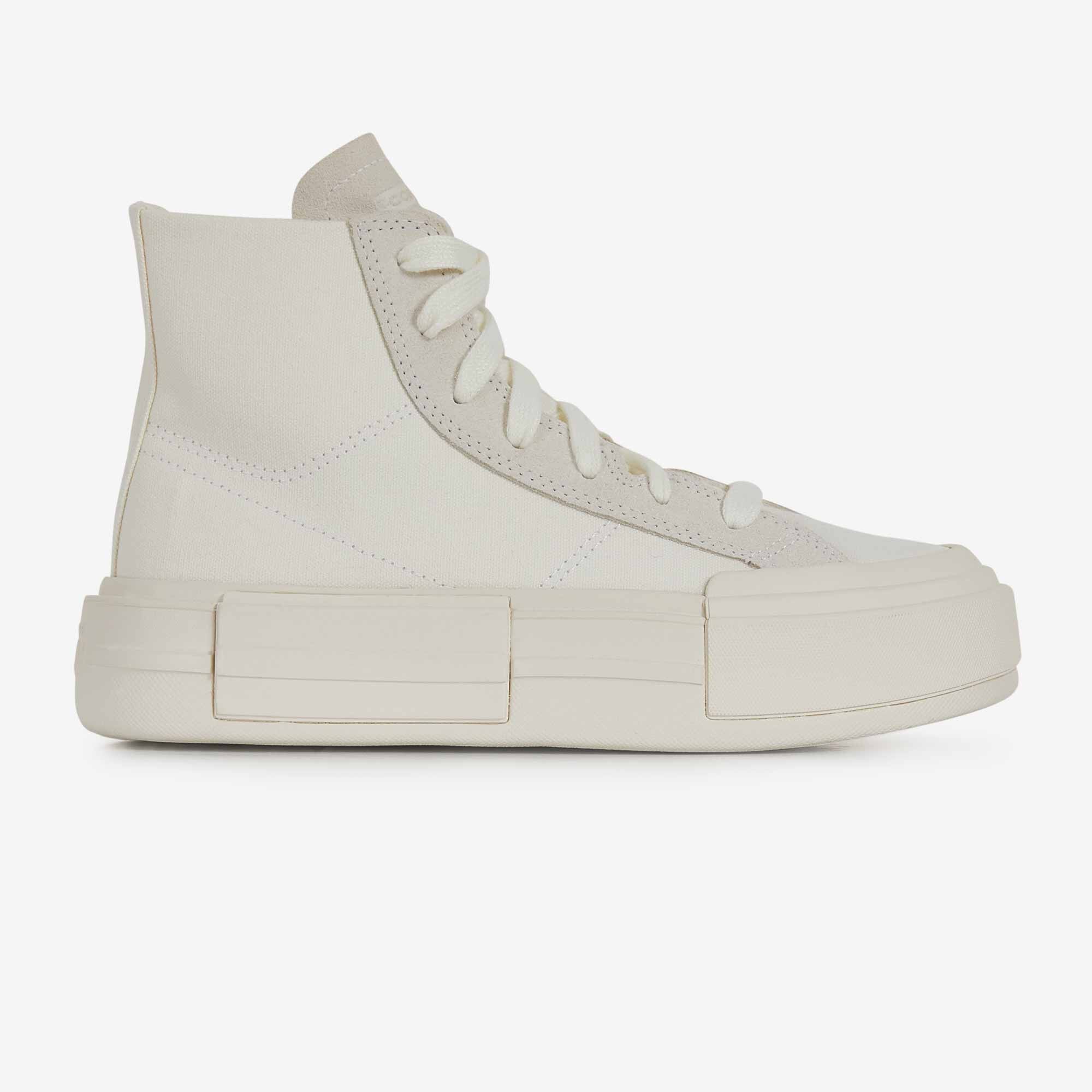 Converse chausse petit ou grand discount
