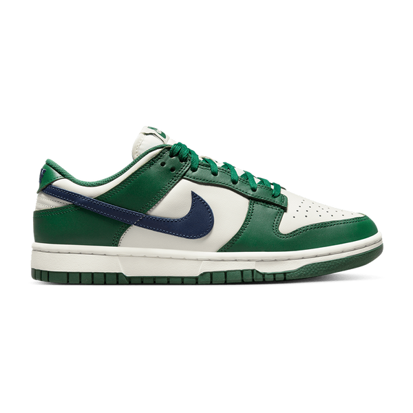 leerboek Sportschool speer NIKE DUNK LOW GORGE GREEN GROEN/BEIGE - SNEAKERS DAMES | Courir.be