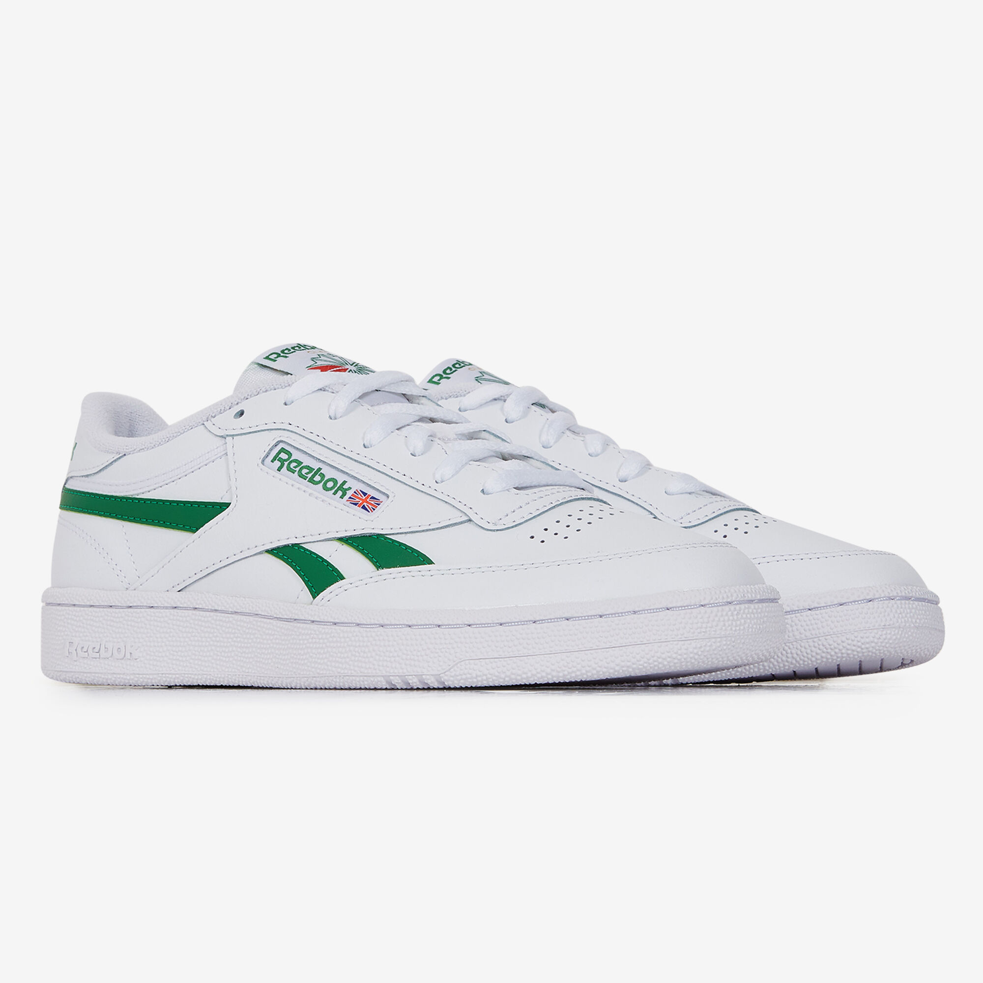 Selection club c Baskets vetements et accessoires Courir.be