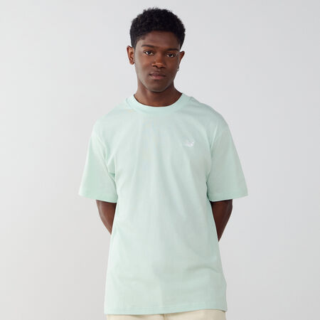 NEW BALANCE TEE SHIRT SMALL LOGO GROEN/WIT HEREN