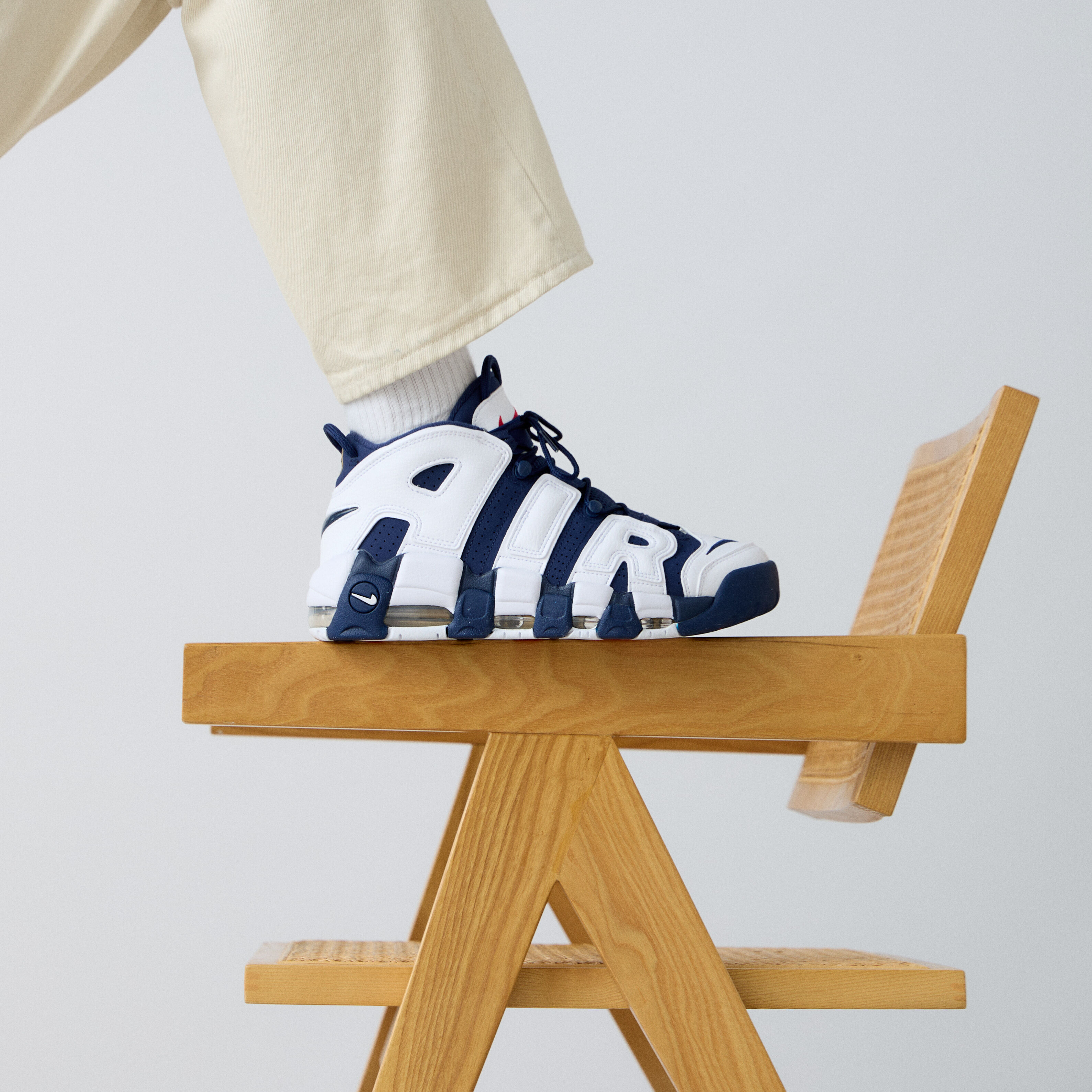 Nike uptempo 96 homme pas cher sales