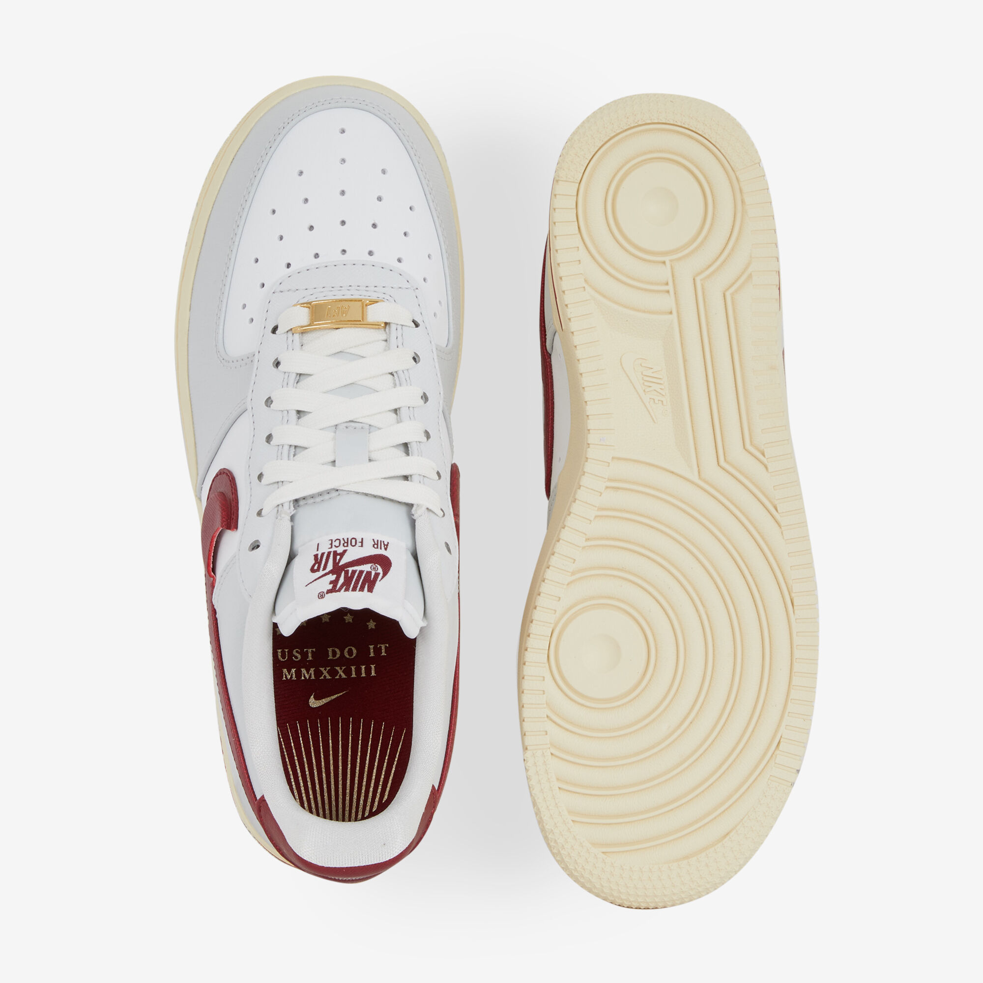 NIKE AIR FORCE 1 LOW BLANC GRIS BORDEAUX SNEAKERS FEMME Courir.be
