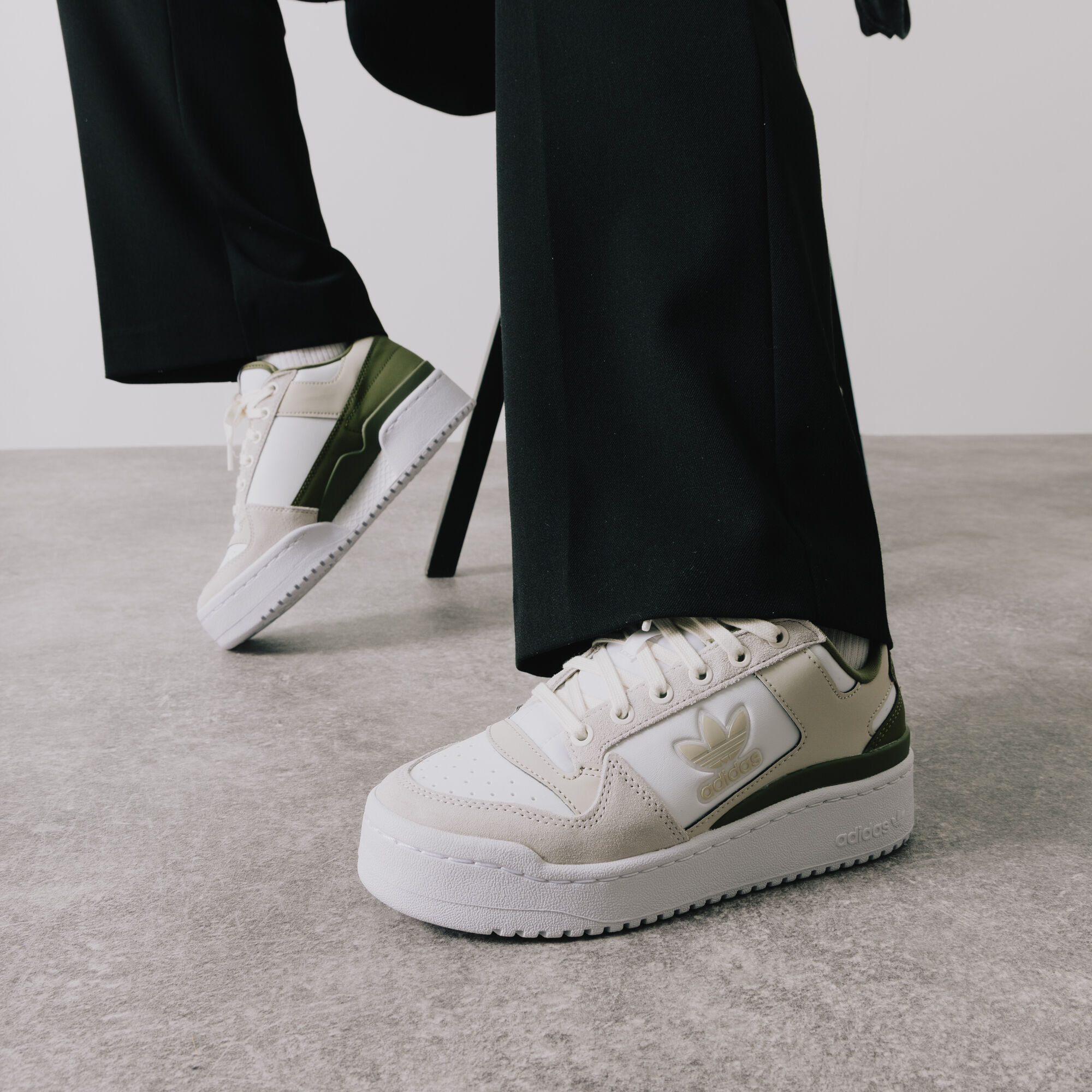 ADIDAS ORIGINALS FORUM BOLD WHITE KHAKI SNEAKERS WOMEN