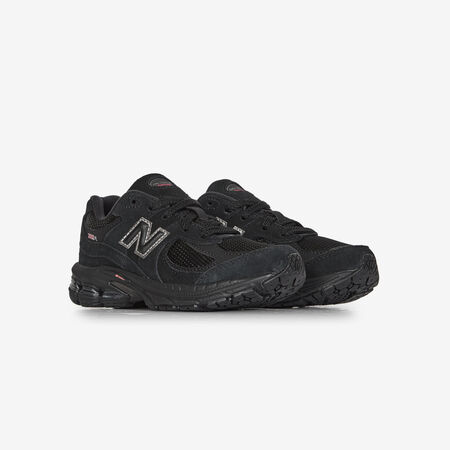 NEW BALANCE 2002r 2002R NOIR KIND