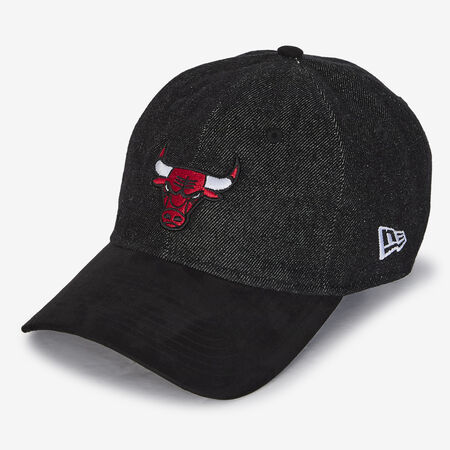 NEW ERA 9TWENTY CHICAGO BULLS DENIM NOIR/ROUGE HEREN