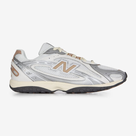 NEW BALANCE 204 BLANC/BEIGE FEMME