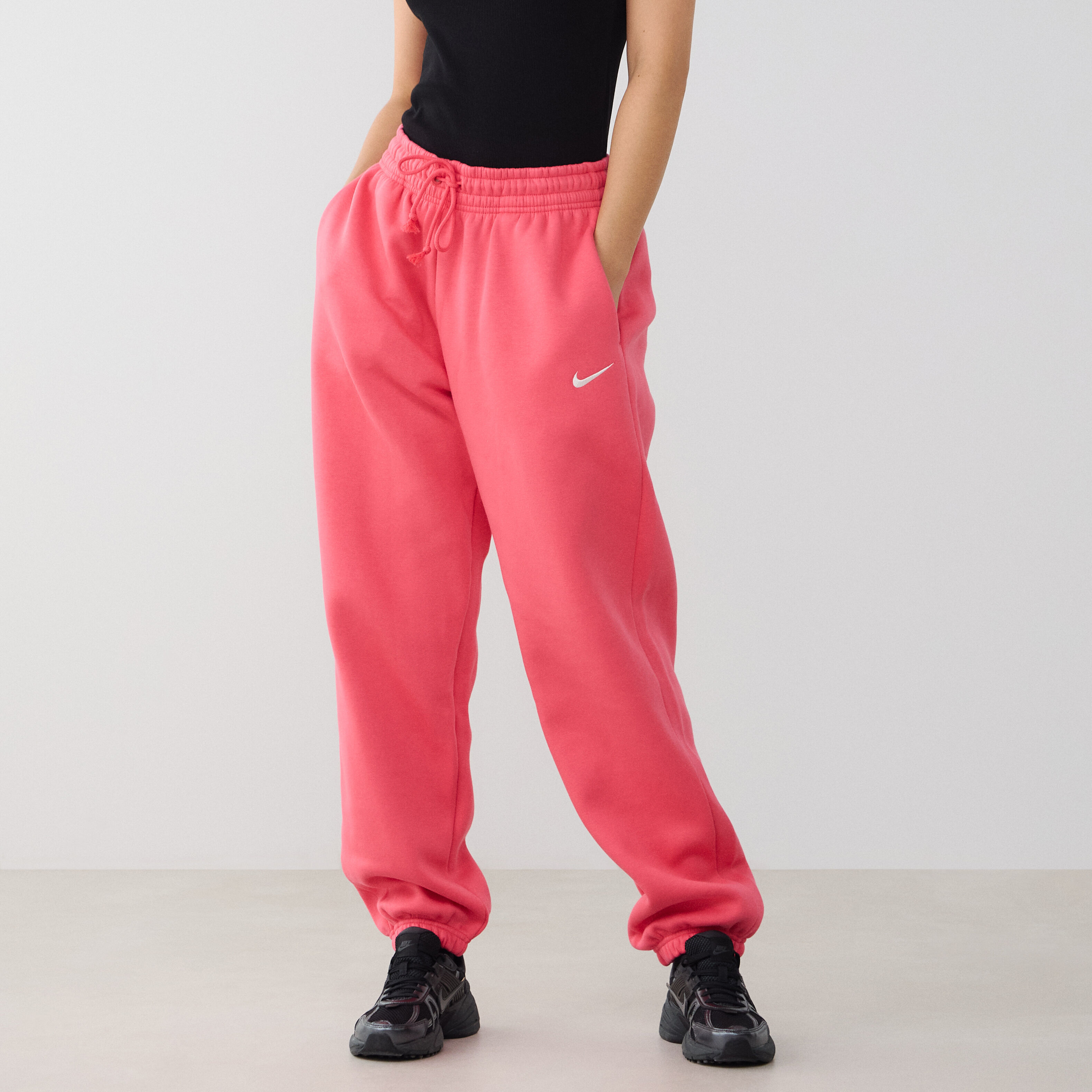 Sneakers et baskets NIKE PANTALON ROSE Tendances 2024 Courir.be