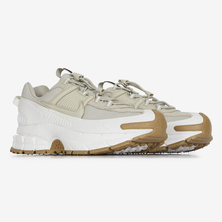 NIKE zoom vomero ZOOM VOMERO ROAM BEIGE HOMME