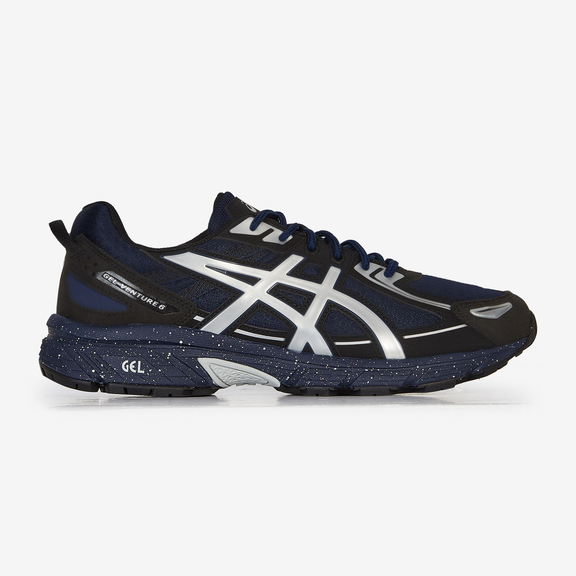 Sneakers et baskets ASICS en promo Courir.be
