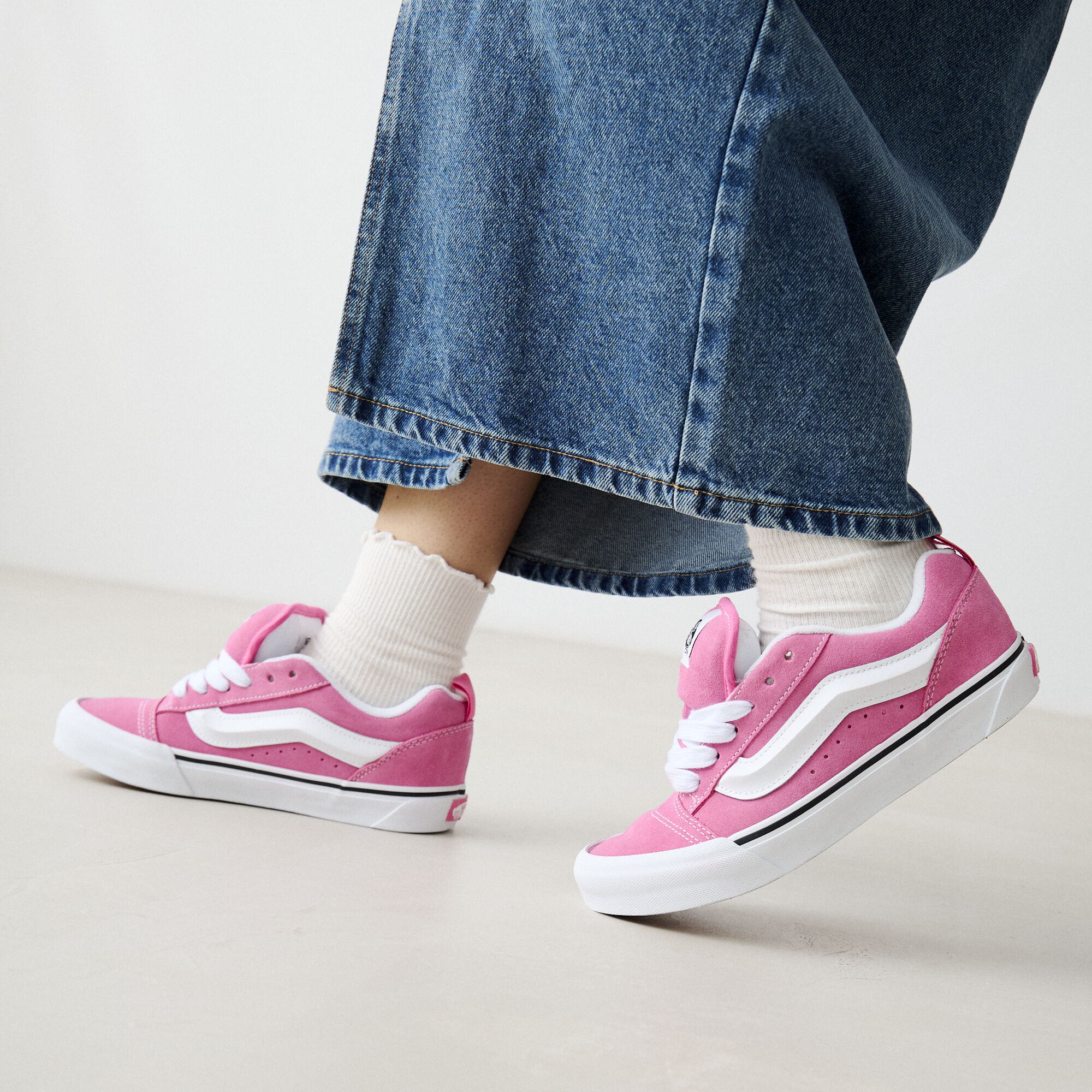 Chaussure vans bleu ou rose store