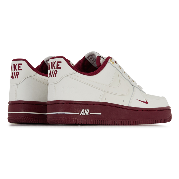NIKE AIR 1 LOW 40TH ANNIVERSARY BEIGE/ROOD SNEAKERS | Courir.be