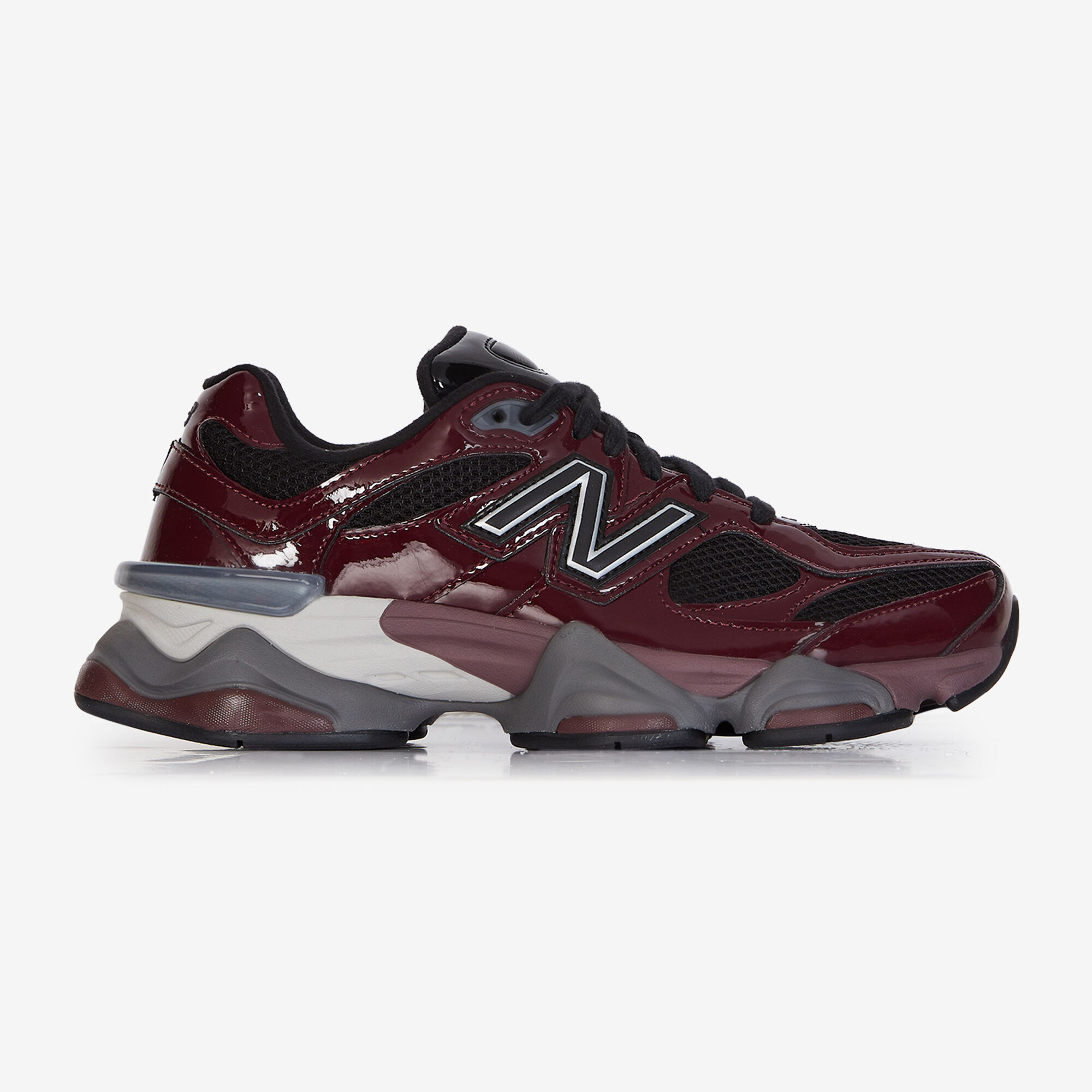 NEW BALANCE 9060 PATENT BORDEAUX - SNEAKERS FEMME | Courir.be