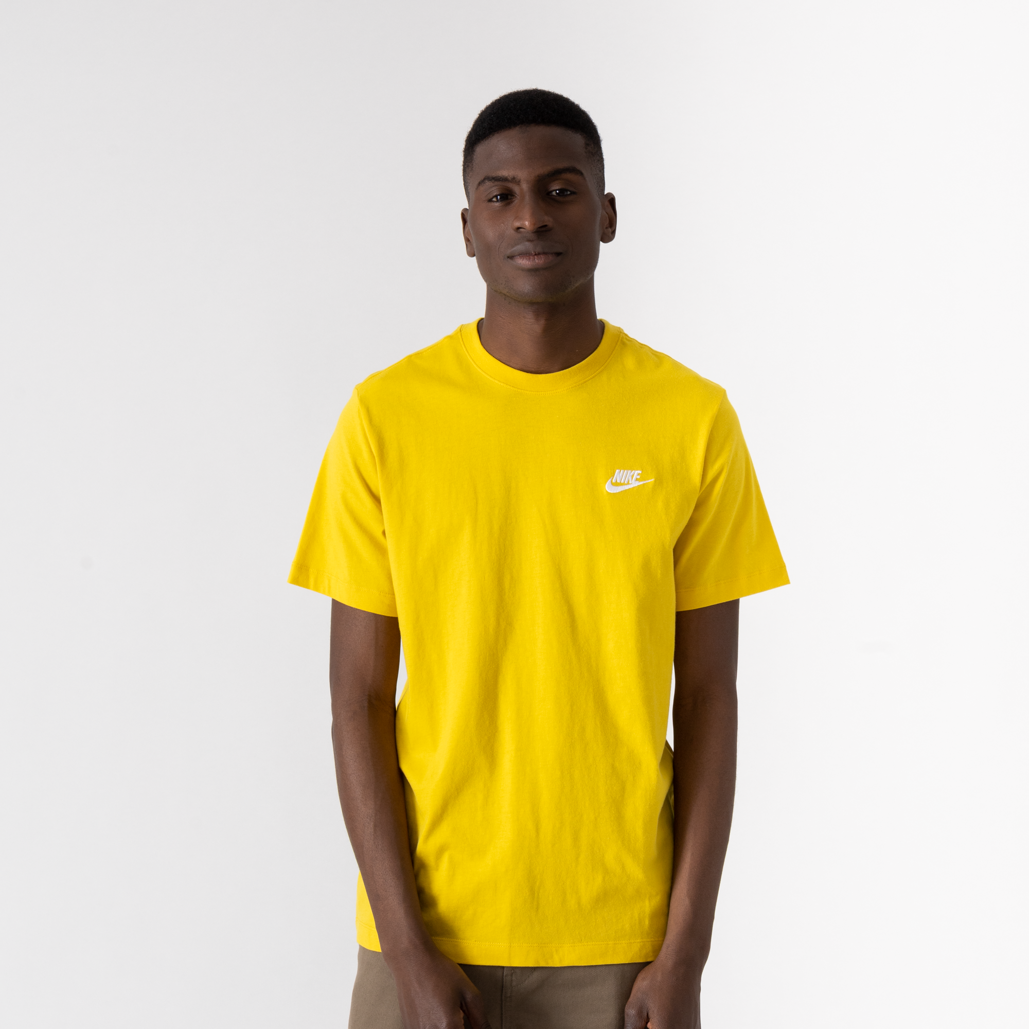 T shirt nike jaune clearance