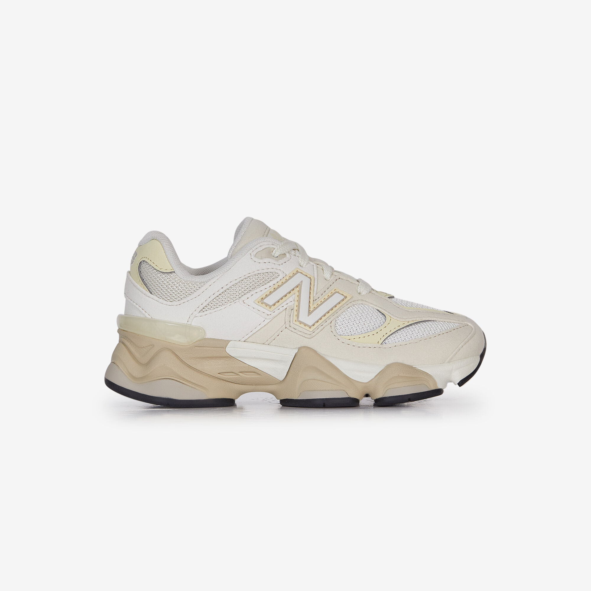 Sneakers et baskets NEW BALANCE ENFANT BEIGE Tendances 2024 Courir.be