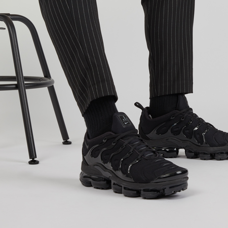 Vapormax plus noir homme hot sale