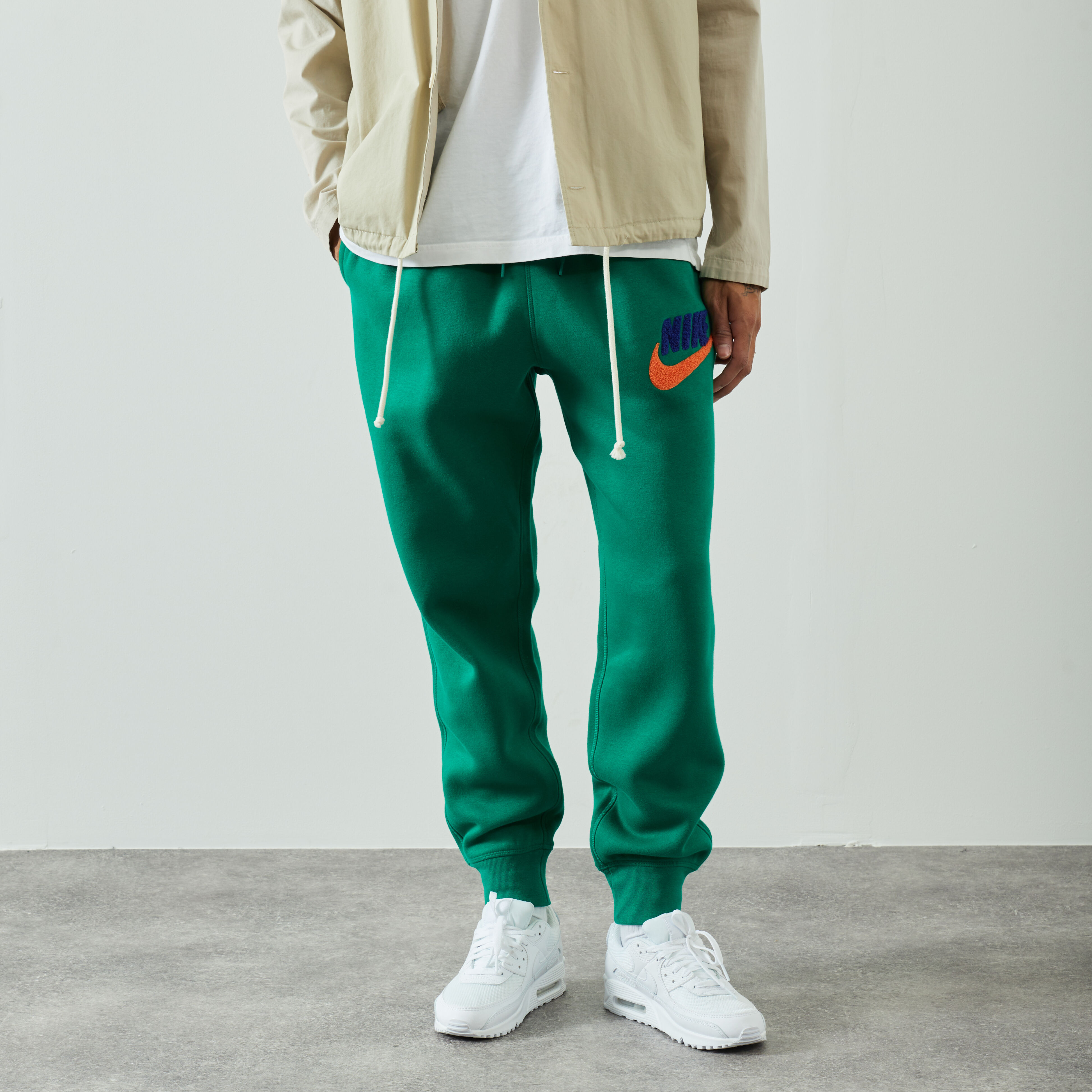 Pantalon nike deals homme vert