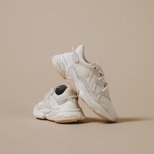 Ozweego noir courir hotsell