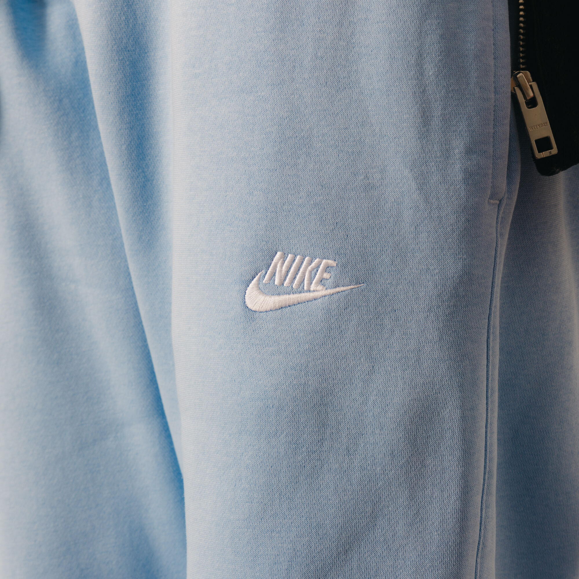 Jogging bleu deals ciel nike