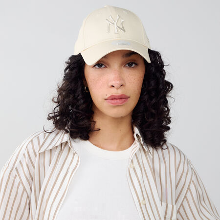 NEW ERA 9FORTY WOMEN NY METALLIC LOGO BEIGE DAMES