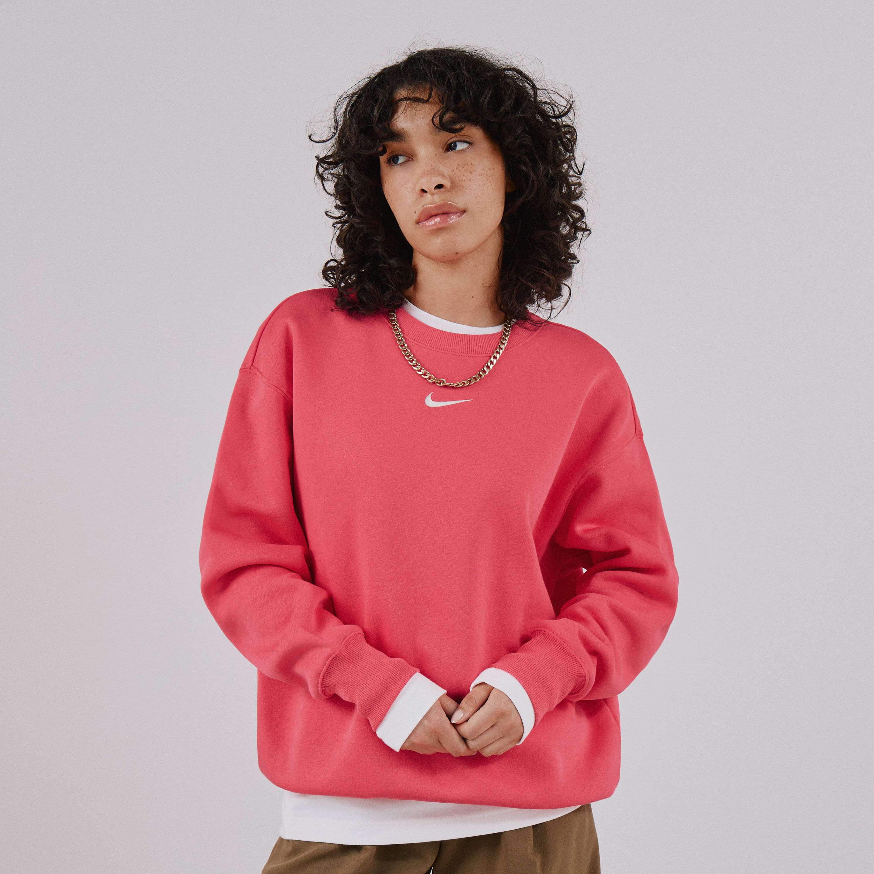 NIKE SWEAT CREW PHOENIX LONG OVERSIZED ROSE BLANC SWEAT FEMME Courir.be