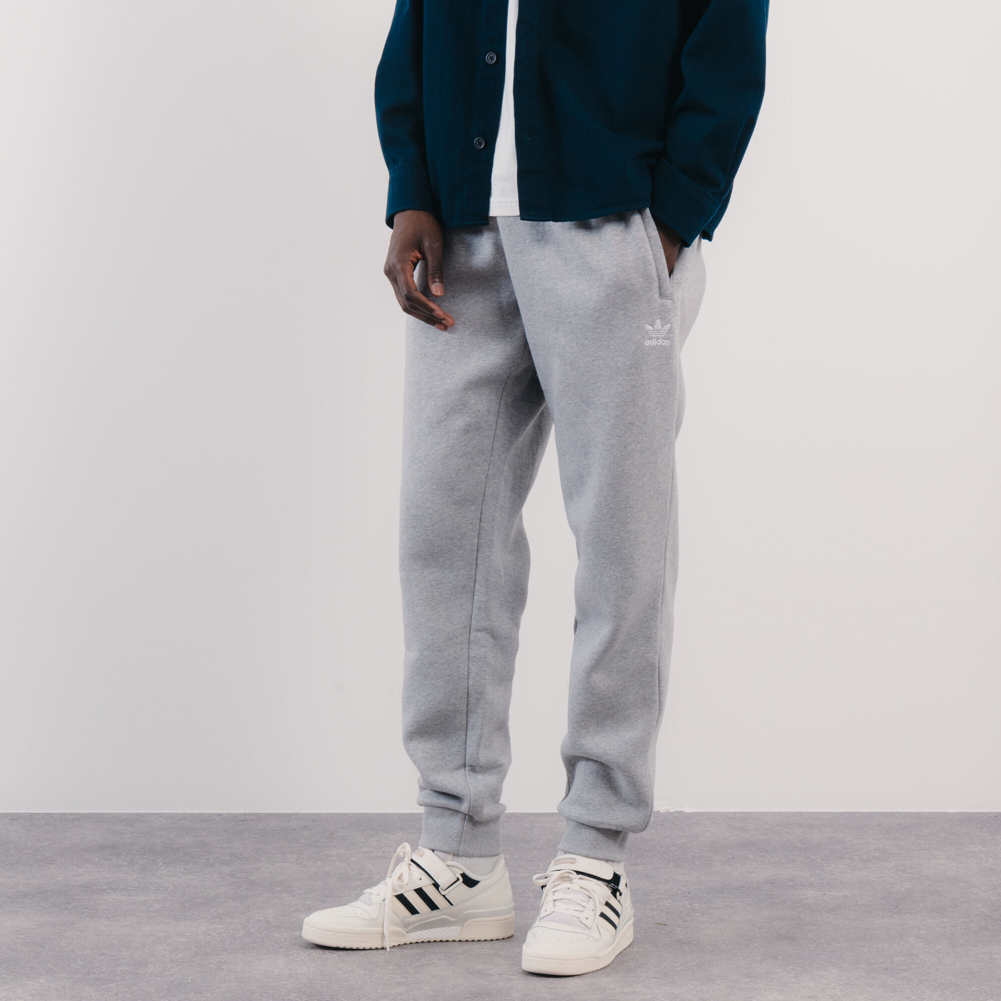 Pantalon adidas gris homme store