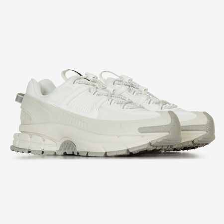NIKE zoom vomero ZOOM VOMERO ROAM WIT/BEIGE DAMES